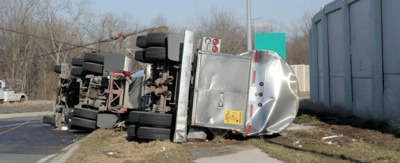 https://www.aplawgroup.com/wp-content/uploads/2021/06/Types-of-Truck-Accidents-in-New-Jersey-e1625087260787-1280x521.jpg